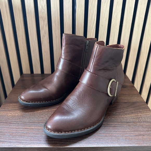 Born Brown Leather Ankle Boots Size 7.5 - Picture 1 of 7